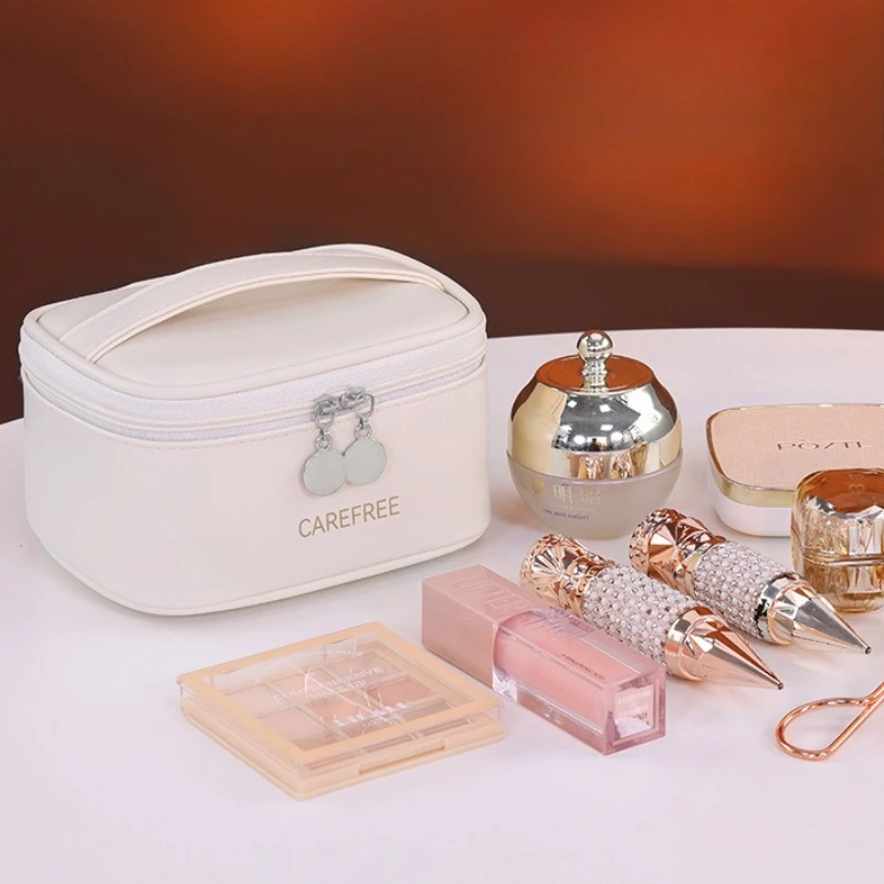 حقيبة مستحضرات التجميل الجديدة متعددة الوظائف من البولي يوريثان للنساء ذات سعة كبيرة وأساسيات السفر مع مقصورات #6