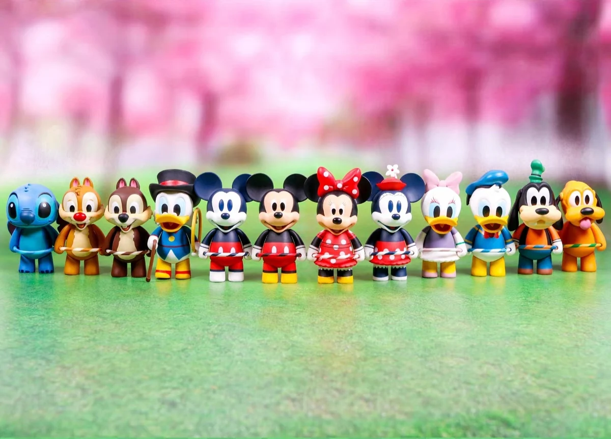 

HEROCROSS Disney Mickey Mouse Minnie Stitch Chip Dale Donald Duck Blind Box Doll Gifts Toy Model Anime Figures Collect Ornaments