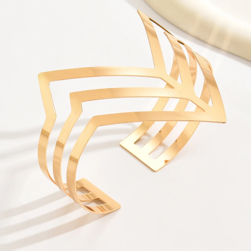 Europe and The United States Personality Hollow Geometric Bracelet Niche Fashion Open Arm Ring Day Accessories Gift