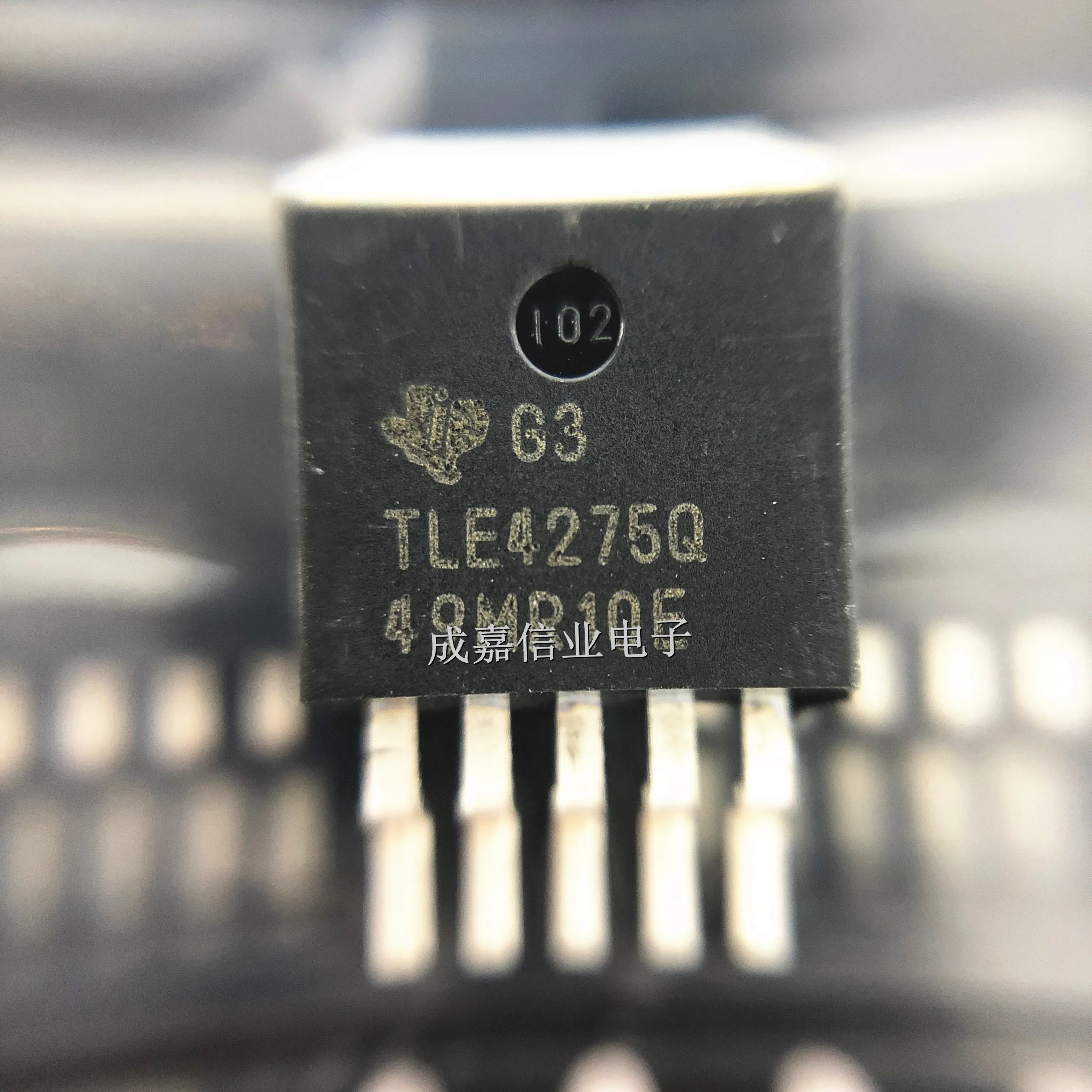 10pcs/Lot TLE4275QKTTRQ1 TO-263-5 TLE4275Q LDO Voltage Regulators 5V 450mA Operating Temperature:- 40 C-+ 125 C