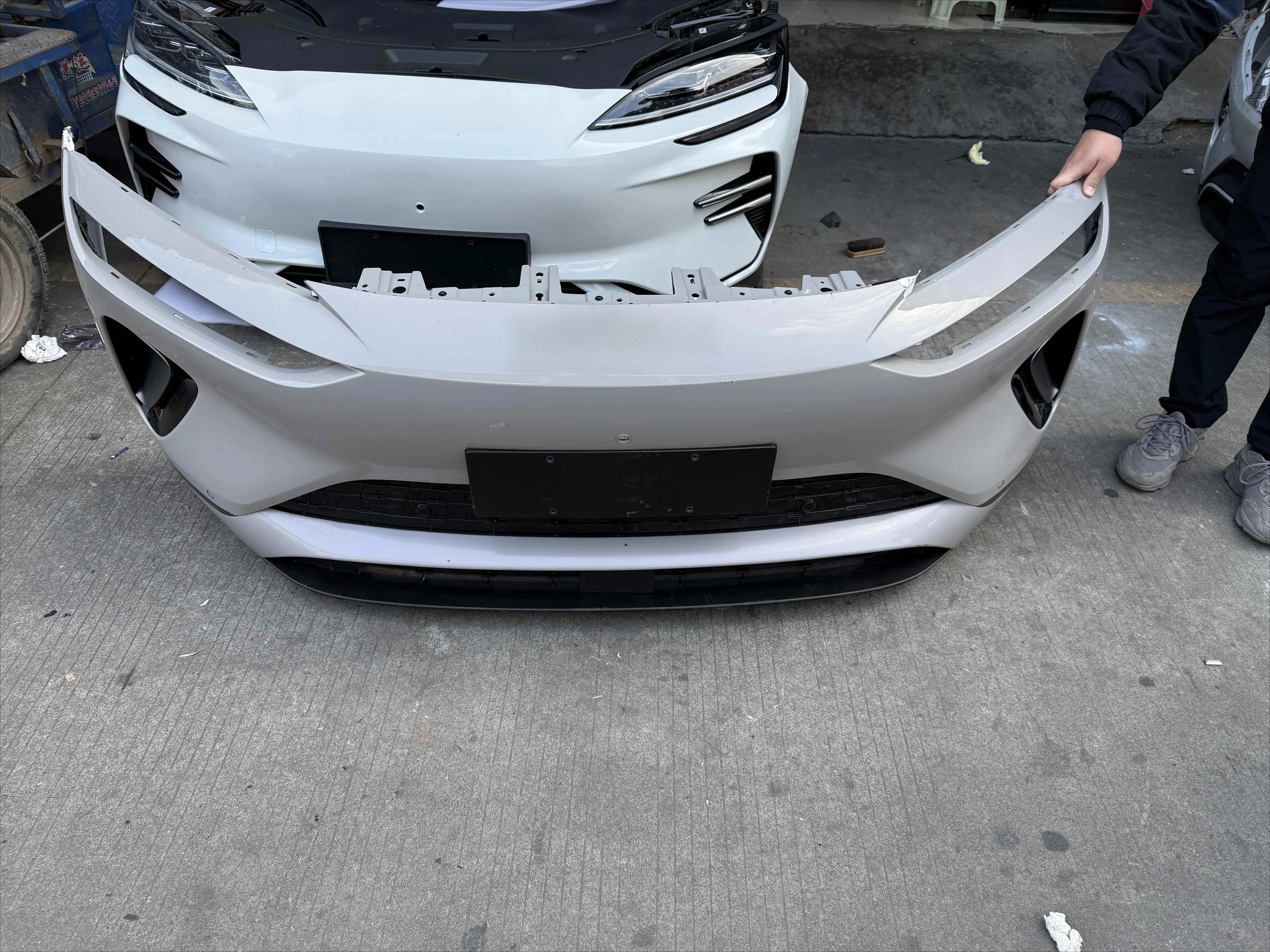 Original Front Bumper Including Fan Radiator Condenser Headlights Wholesale Front Mouth Assembly For Sealion 6 2025