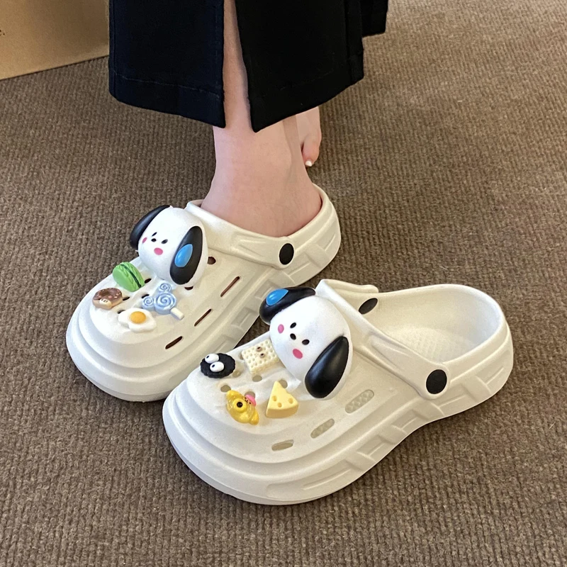 Cute cartoon women's slippers, thick soled outdoor sandals, summer beach anti slip wrapped sandals