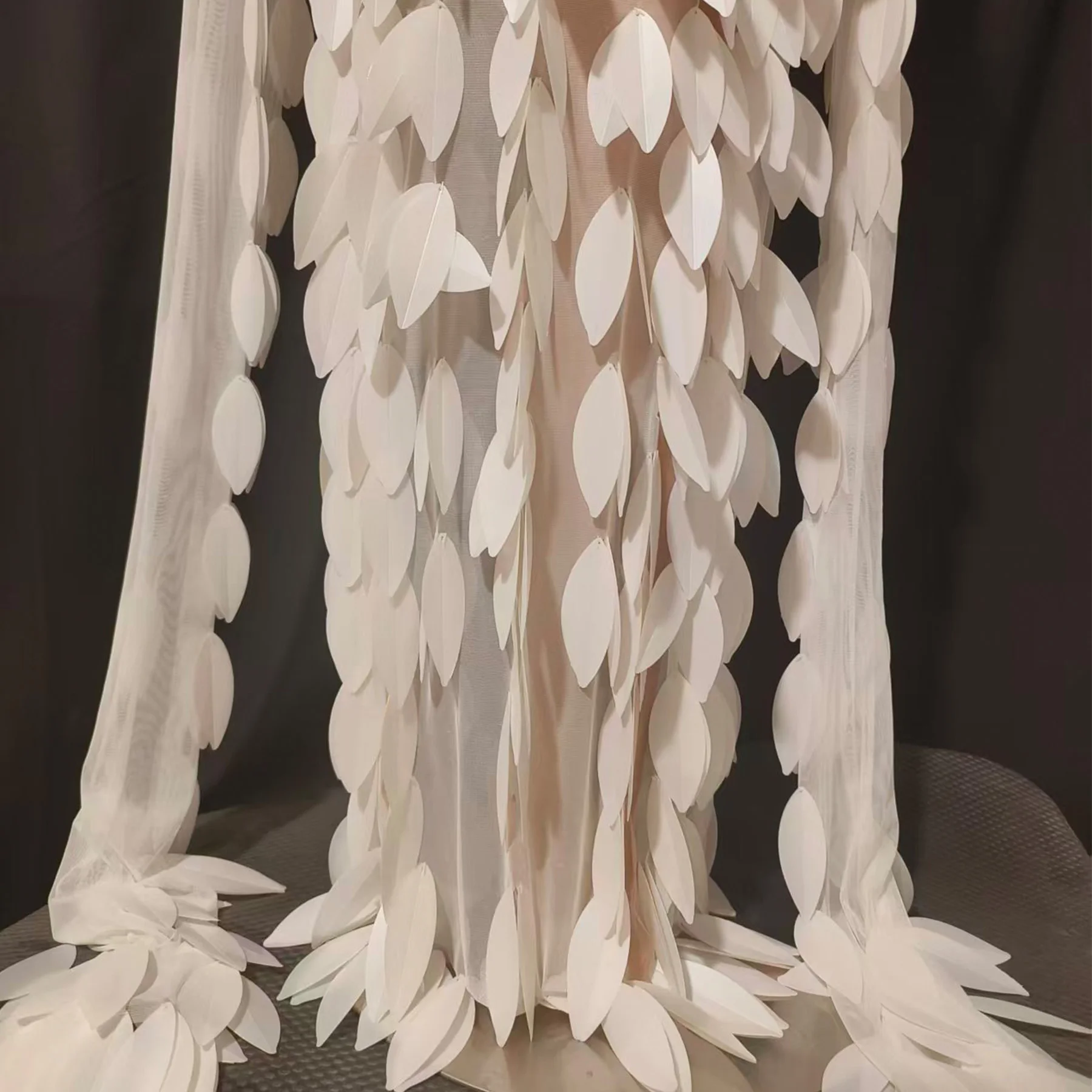 Changer elegante feminino vestido de pérola sexy branco transparente malha em camadas pena vestido longo bar palco desempenho traje vestido de baile