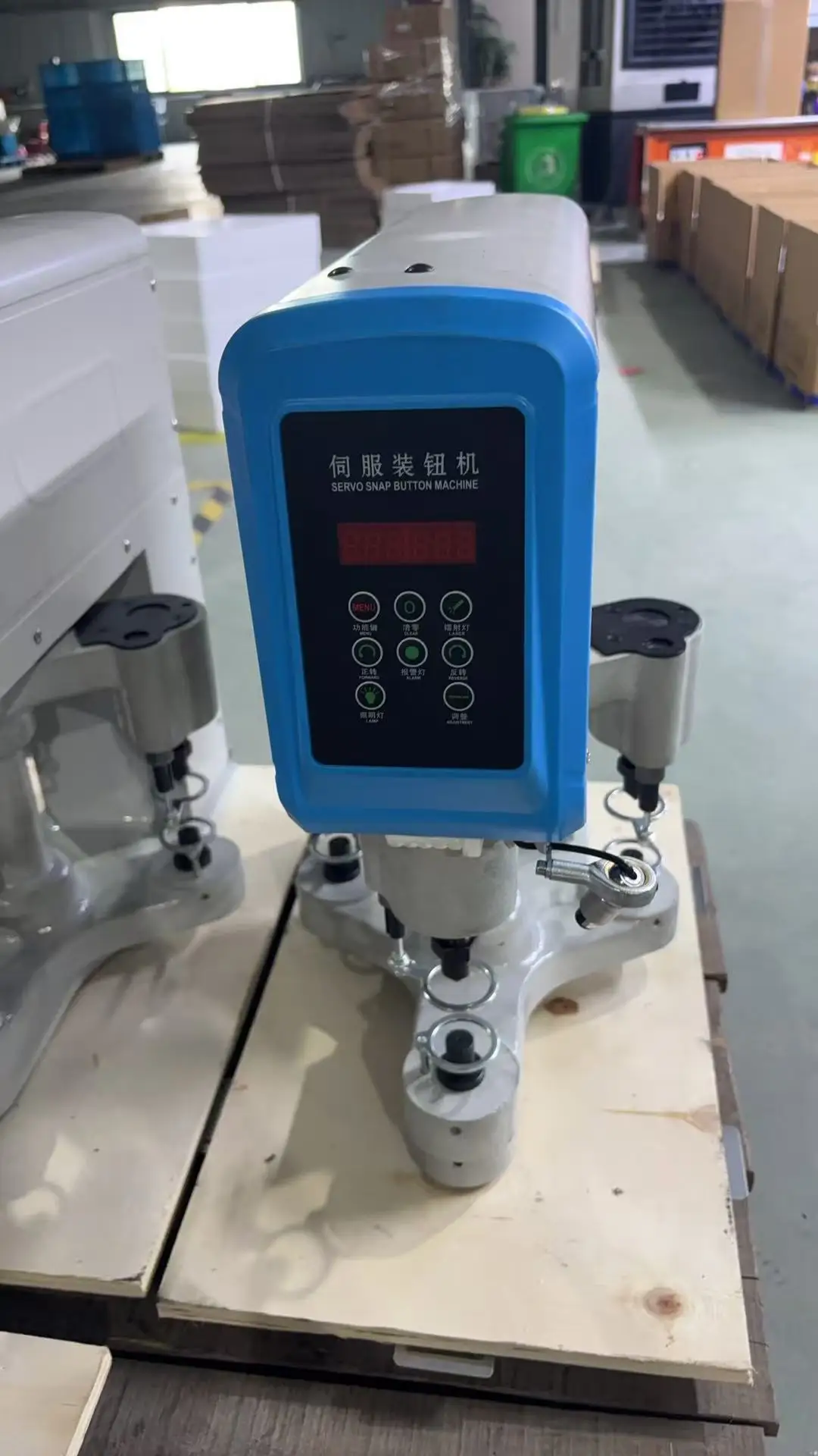 CP-838T-360 Three Head 360°  Electric Computer-controlled Anti-strike Hand Nail Large White Buckle Button Sewing Machine