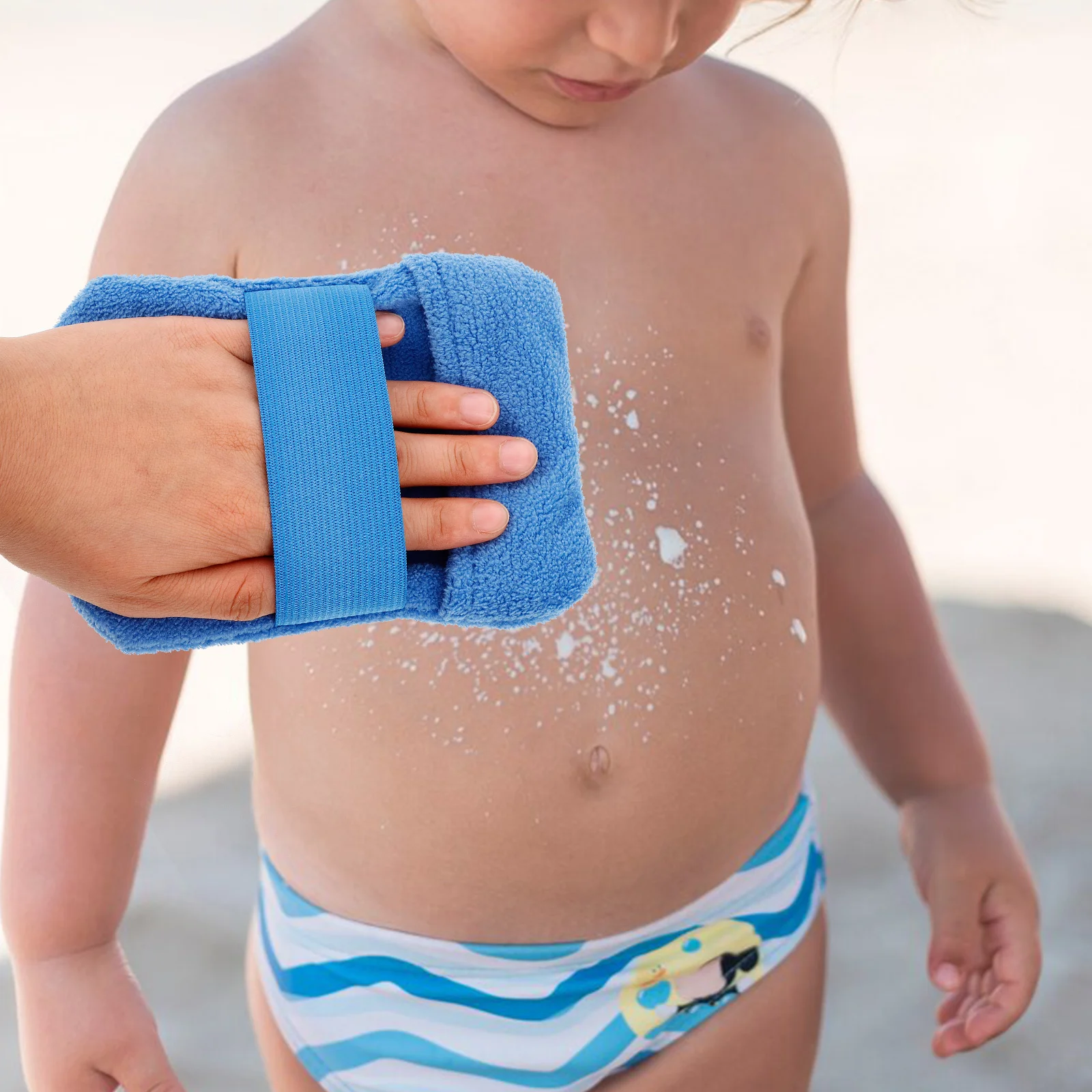 

2Pcs Sand Remover for Beach Sand Removal Bag with Built-in Collection Pouch Large Size Blue Wipe Off Mitts for Vacation Camping