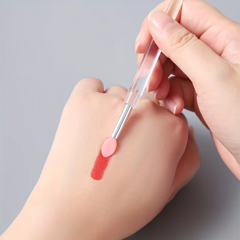 Brosse à lèvres en Silicone souple, Portable avec couvercle, applicateur de baume à lèvres multifonctionnel pour rouge à lèvres, brillant à lèvres, pinceaux de maquillage