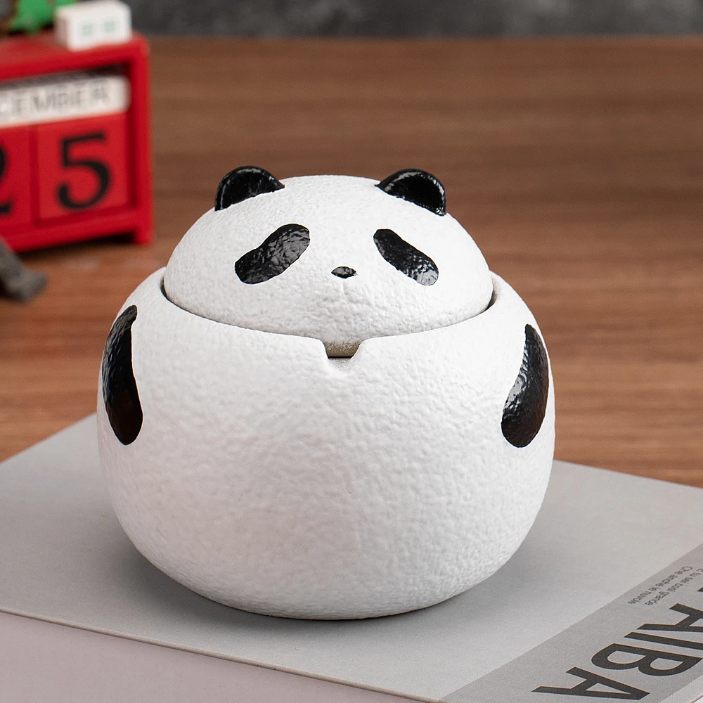 Ashtray for household use, panda shaped office, living room with lid, ashtray to prevent dust from flying, gift decoration