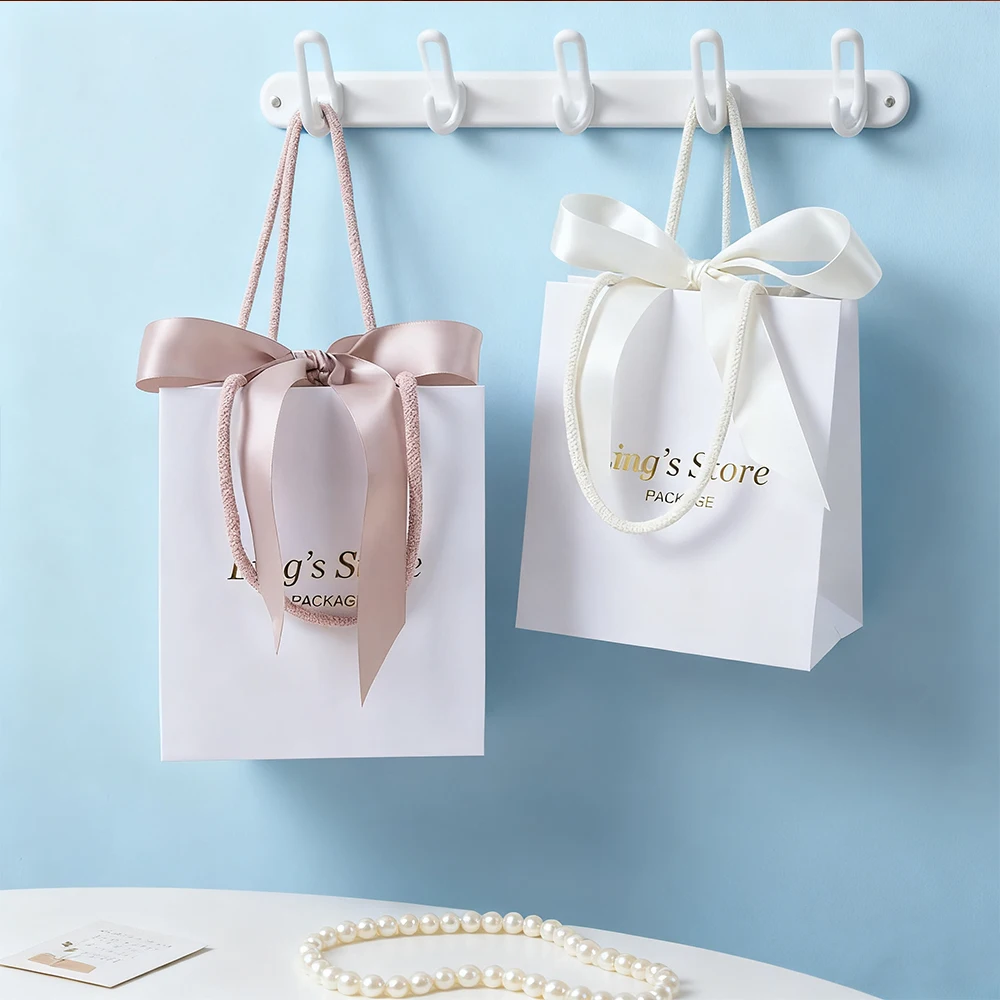 50/100 шт. персонализированная белая сумка с бумажной ручкой для ювелирных изделий 15,5x13,5x7,5 см косметические свадебные сувениры подарочная упаковка бутик мешок для часов