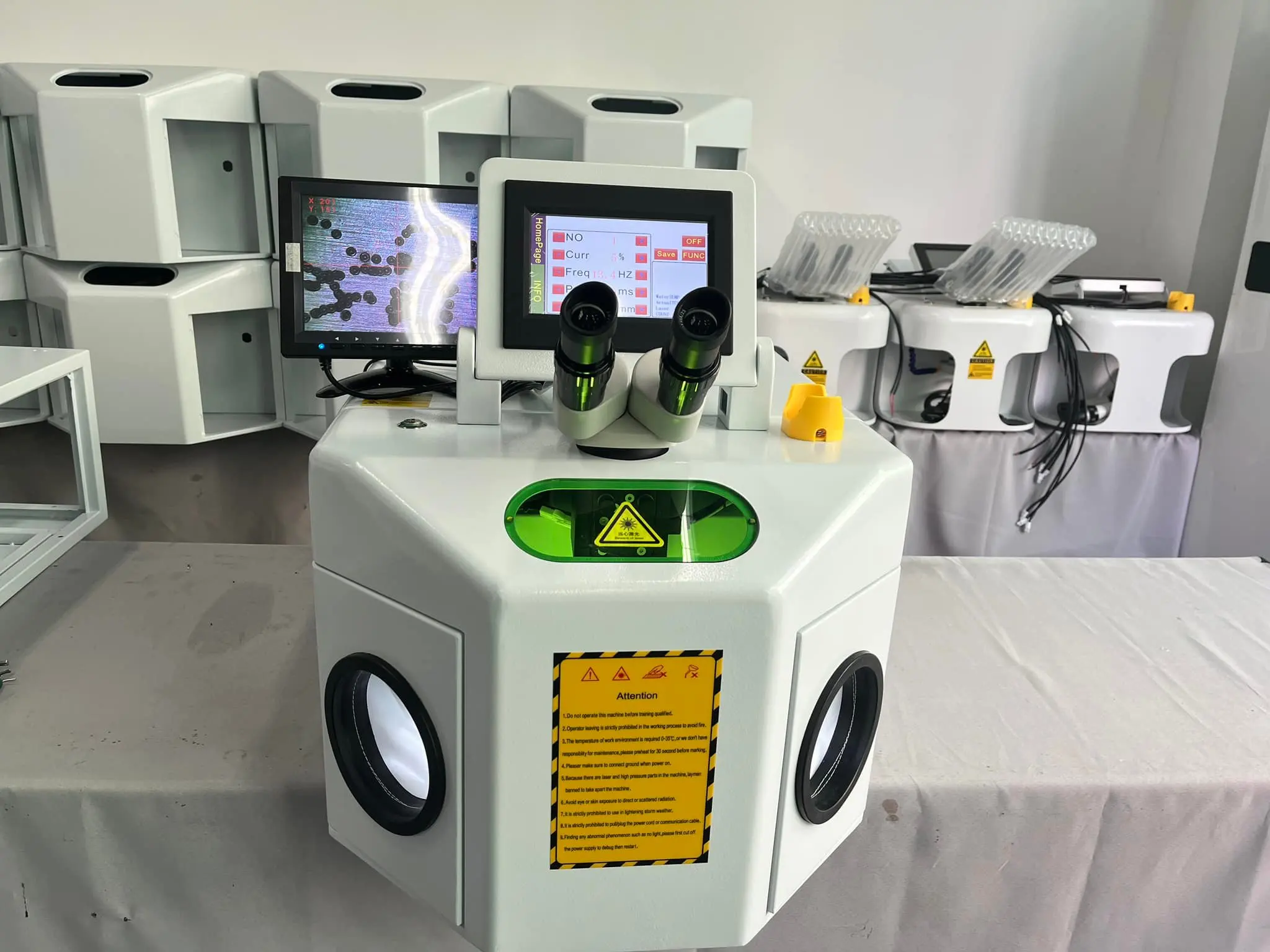 أفضل سعر سطح المكتب الصغير 1064nm YAG آلة إصلاح اللحام بالليزر الذهب والفضة لمورد المجوهرات لحام الليزر