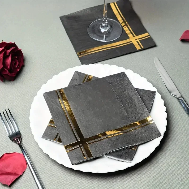 Weiße und goldene Servietten – Set mit 40 Einweg-Cocktail- und Dessertservietten mit Goldbesatz, perfekt für Hochzeitsfeiern und Events – Detail 2