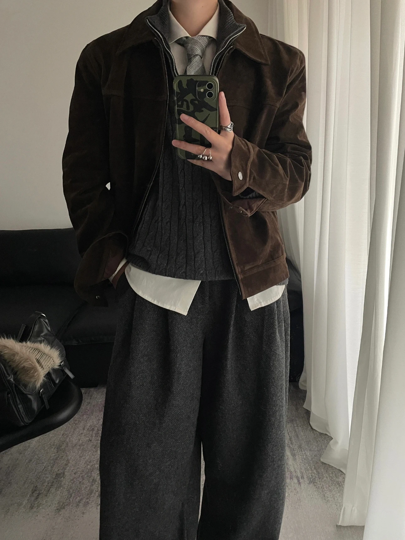 

Куртка из темно-коричневой замши с эффектом состаривания, винтажный воротник, ткань под кожу, с клапанами, для мужчин