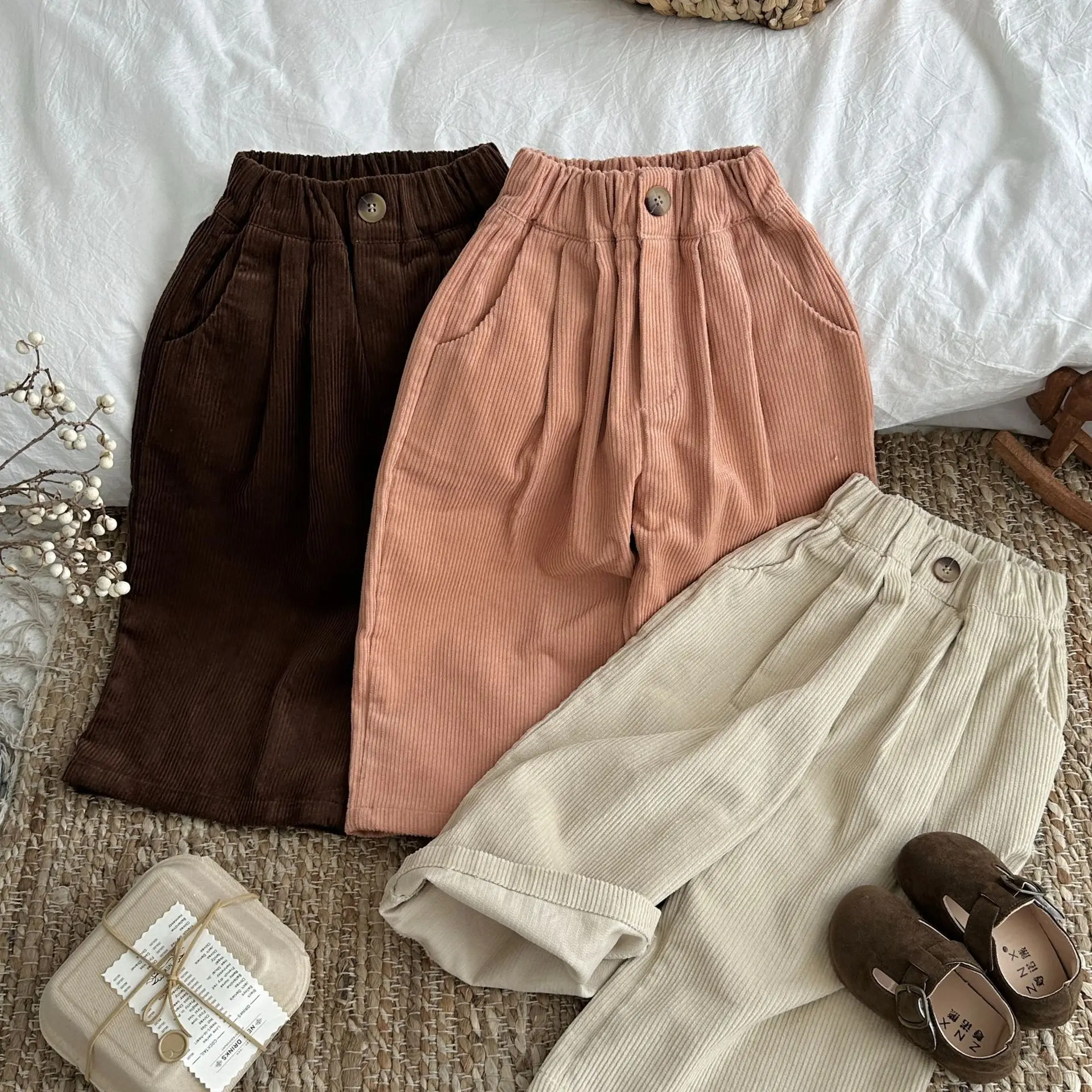 

Childrens Pants 2025 Autumn New Korean Version Solid Color Casual Loose Straight Tube Versatile Wide Leg Pants Corduroy