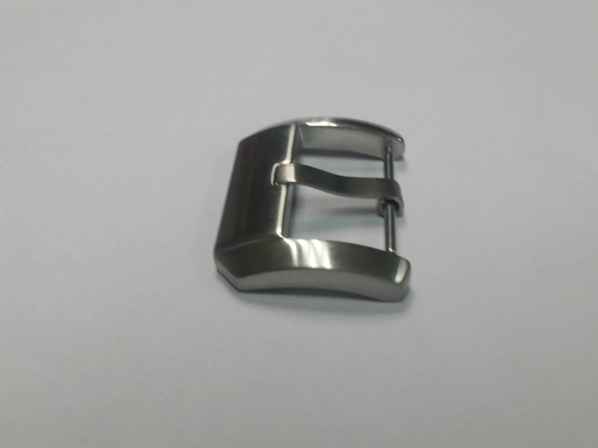 Watch buckle: stainless steel hardware buckle, solid oil buckle, leather plastic silicone watch buckle