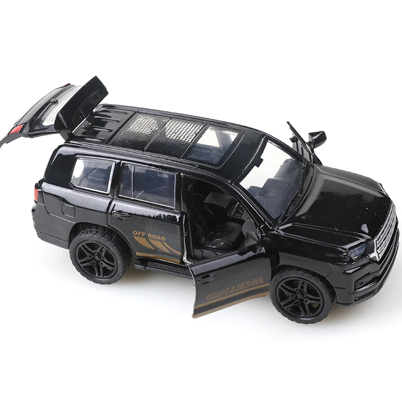 (Insaccato) 1/36 Modello di auto in lega Simulazione Land Cruiser SUV Auto Veicolo Tirare indietro Ornamenti per auto Collezione di giocattoli per bambini ragazzo