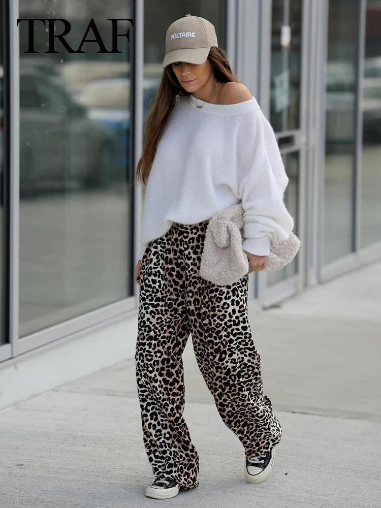 TRAF Spring Women Vintage Leopard Print Pants 2024 Female Button Pockets Chic Pants Zipper Long Streetwear Elegant Women Pants