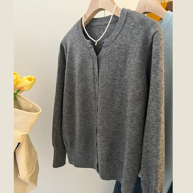 2026 New Fashion Women's Fleece Knit Loose Short Cashmere Sweater Round Neck Warm Korean Sle Casual Female Sweater Top Cloting, image 5