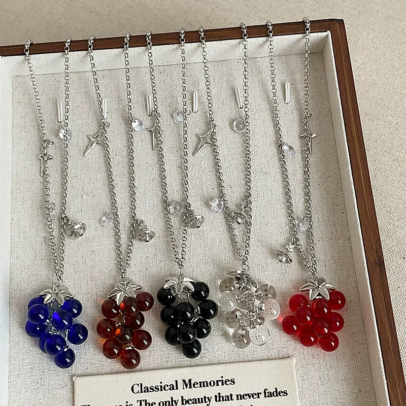 

Colorful Grape String Beads Star Planet Pendant Necklace for Women Silver Plated Metal Chain Chokers Jewelry Fashion Accessories
