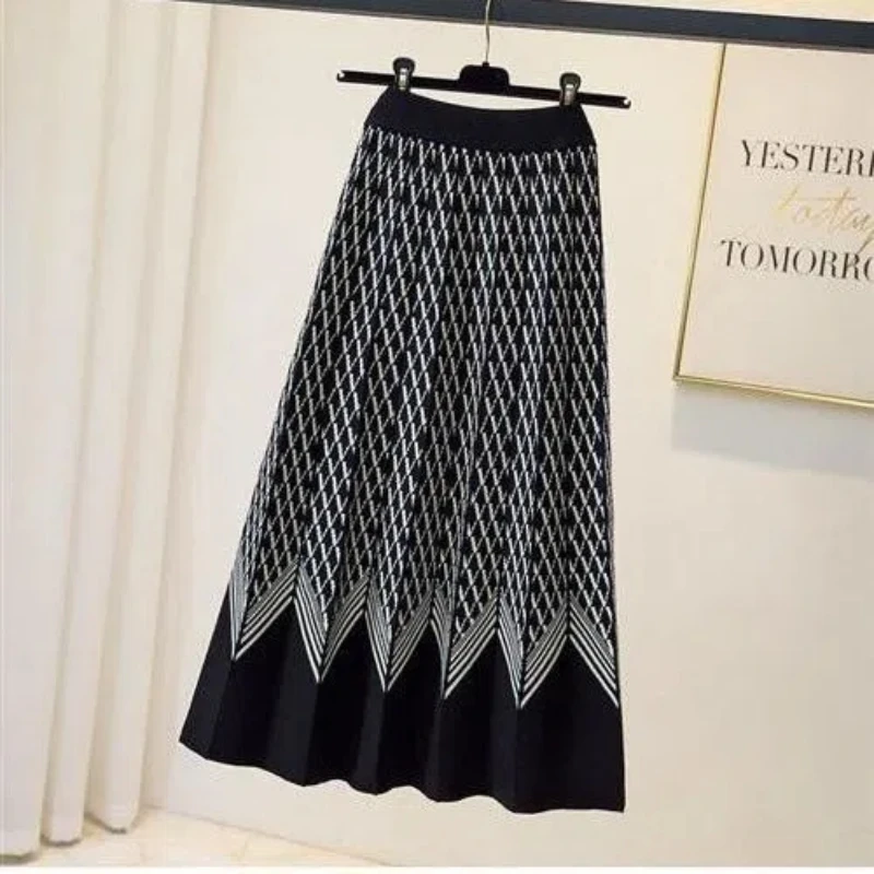 Knitted Midi Skirt New High Waisted Mid Length Slimming and Thickened Woolen Long Skirt