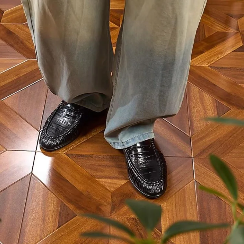 Gentlemen's Pointed-toe Genuine Leather Loafers Vintage Pleated Flat Slip-on Casual Leather Shoes For Men Handmade Single Shoes