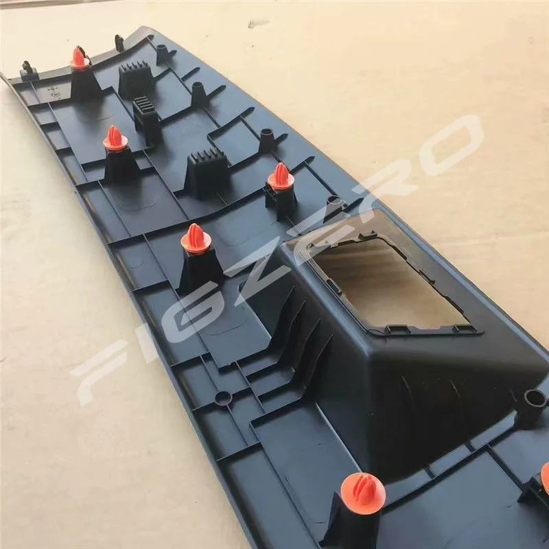 Tailgate Floor Mat Trim Trunk Sill Trim Latch Center Cover for Wuling Hongguang S 2018 2019 2020 2021 2022
