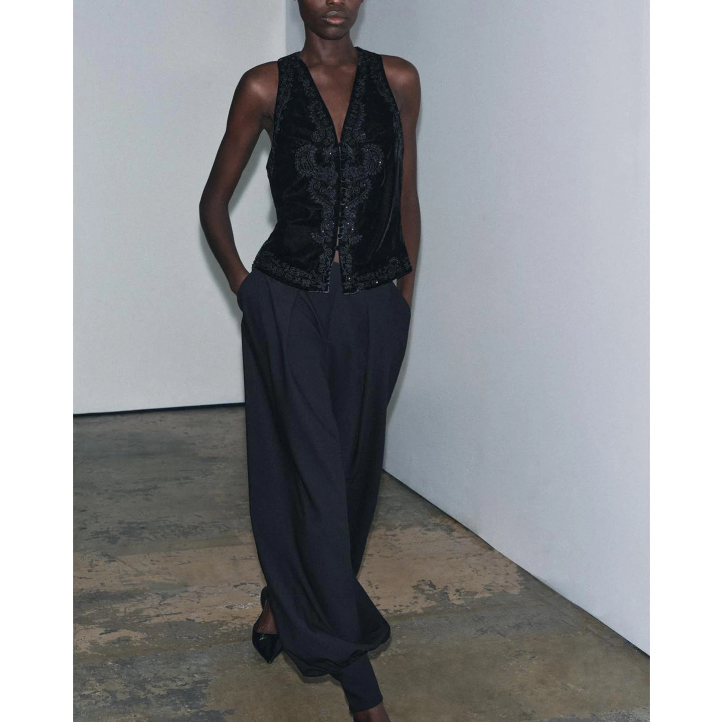 Invierno nuevo diseño de mujer V-ne Svel chaleco de terciopelo bordado 752292 diseño Original fibra de poliéster de Color puro