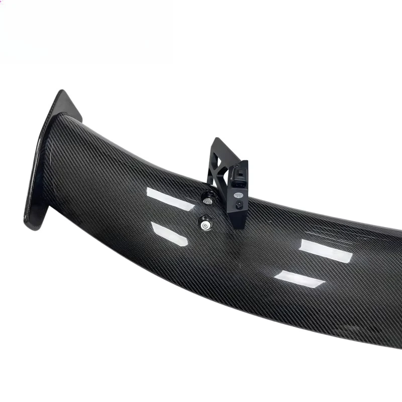 R8 Dry Carbon Fiber Rear Wing Spoiler, Suitable for Second-generation R8 Type 4S Rear Wing 2