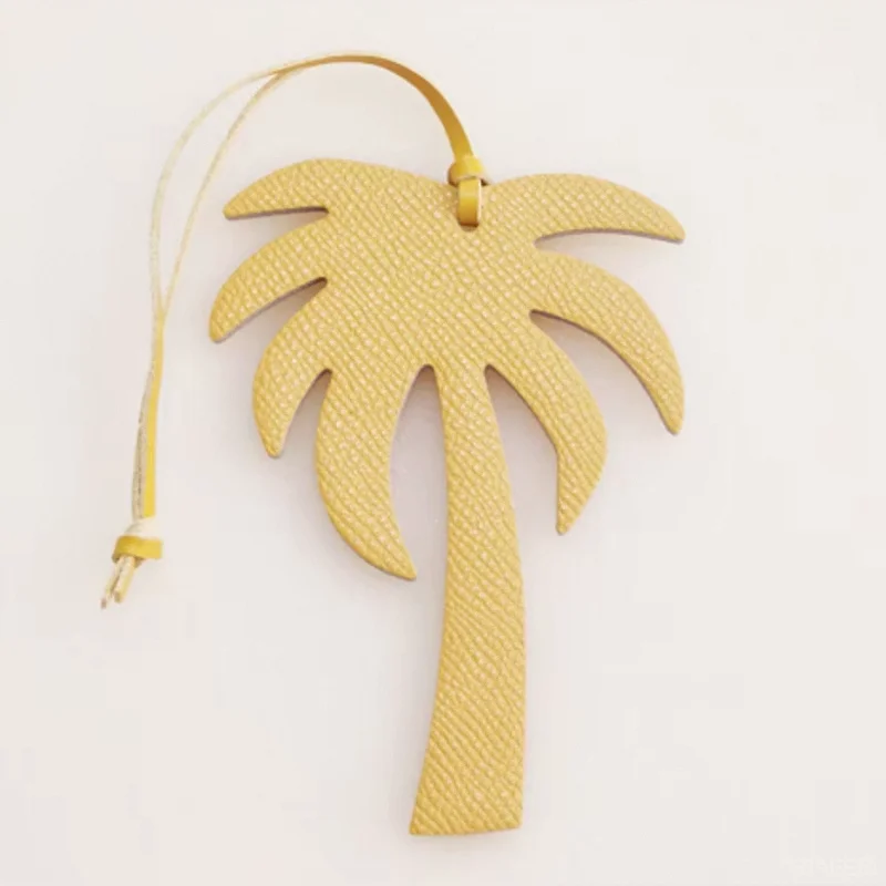 Latest Design PU Leather Palm Tree Maple Leaf Keychain Key Chain For Women Bag Charms Backpack Pendant Accessories
