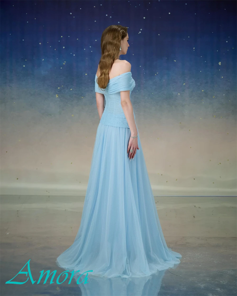 Нежное шифоновое вечернее платье без бретелек по индивидуальному заказу. Изящные платья для выпускного вечера с открытыми плечами. Изысканные платья для особых случаев.