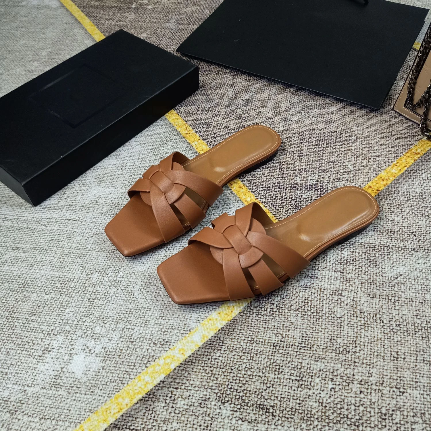 High end Women\'s Slippers Flat Shoes Trend Real Leather Female Slippers Woven High-heeled Thick Heels luxury sandalias de mujer