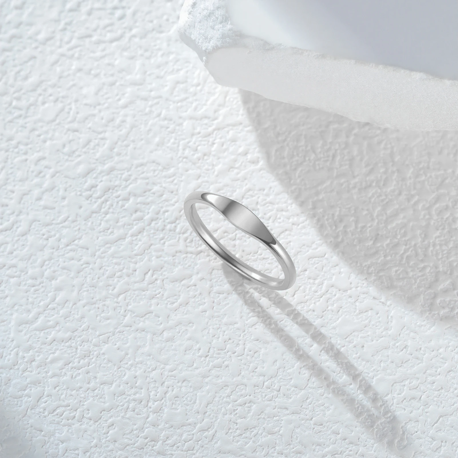 Unift الفولاذ المقاوم للصدأ خاتم صغير خواتم الموضة للرجال والنساء مطلية بالذهب خاتم الحد الأدنى هدية لصديق مجوهرات اكسسوارات