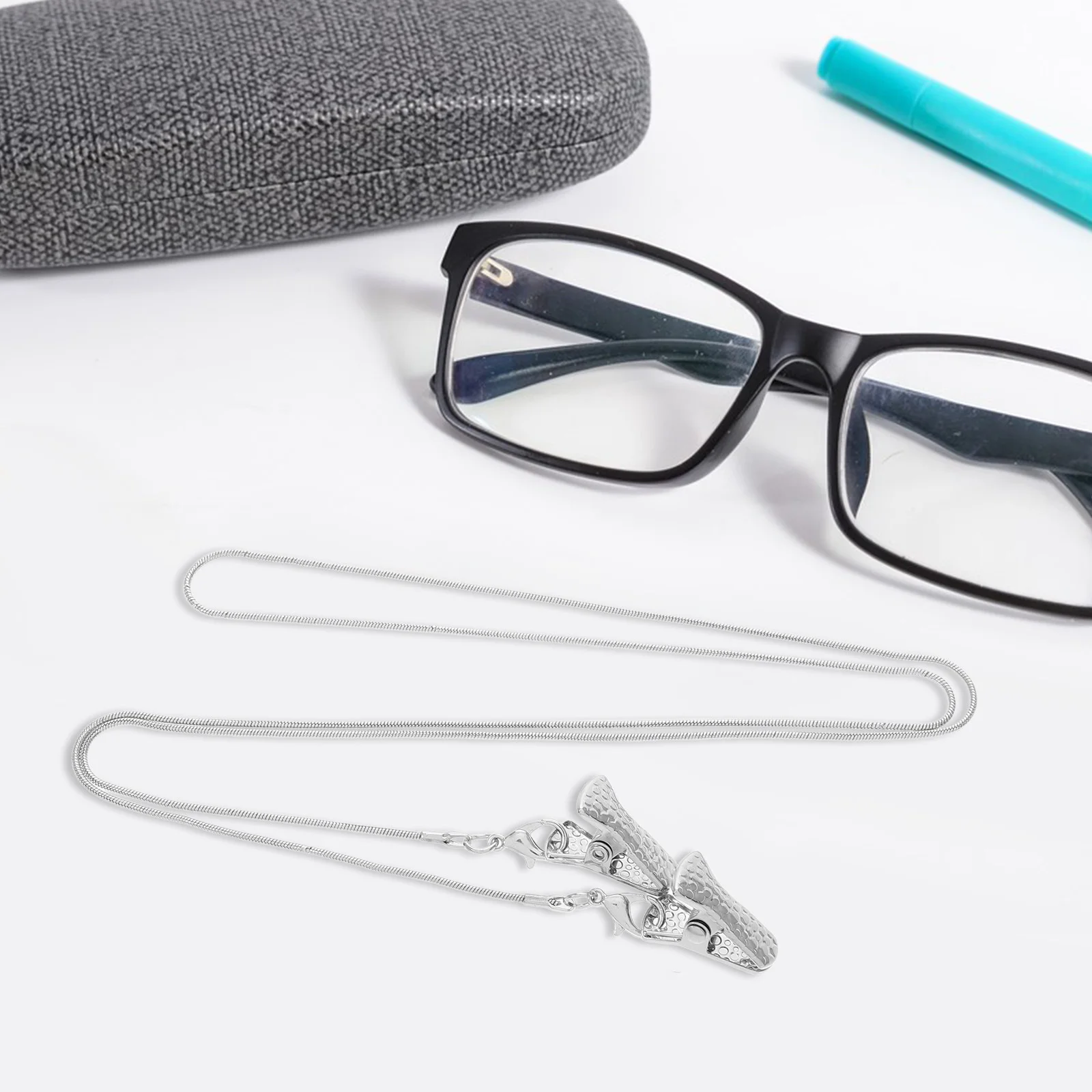 

2Pcs Eyeglass Chain Metal Mask Hanging Rope Non Slip Glasses Holder Strap Stylish Accessories Outdoor Use Glasses Chain