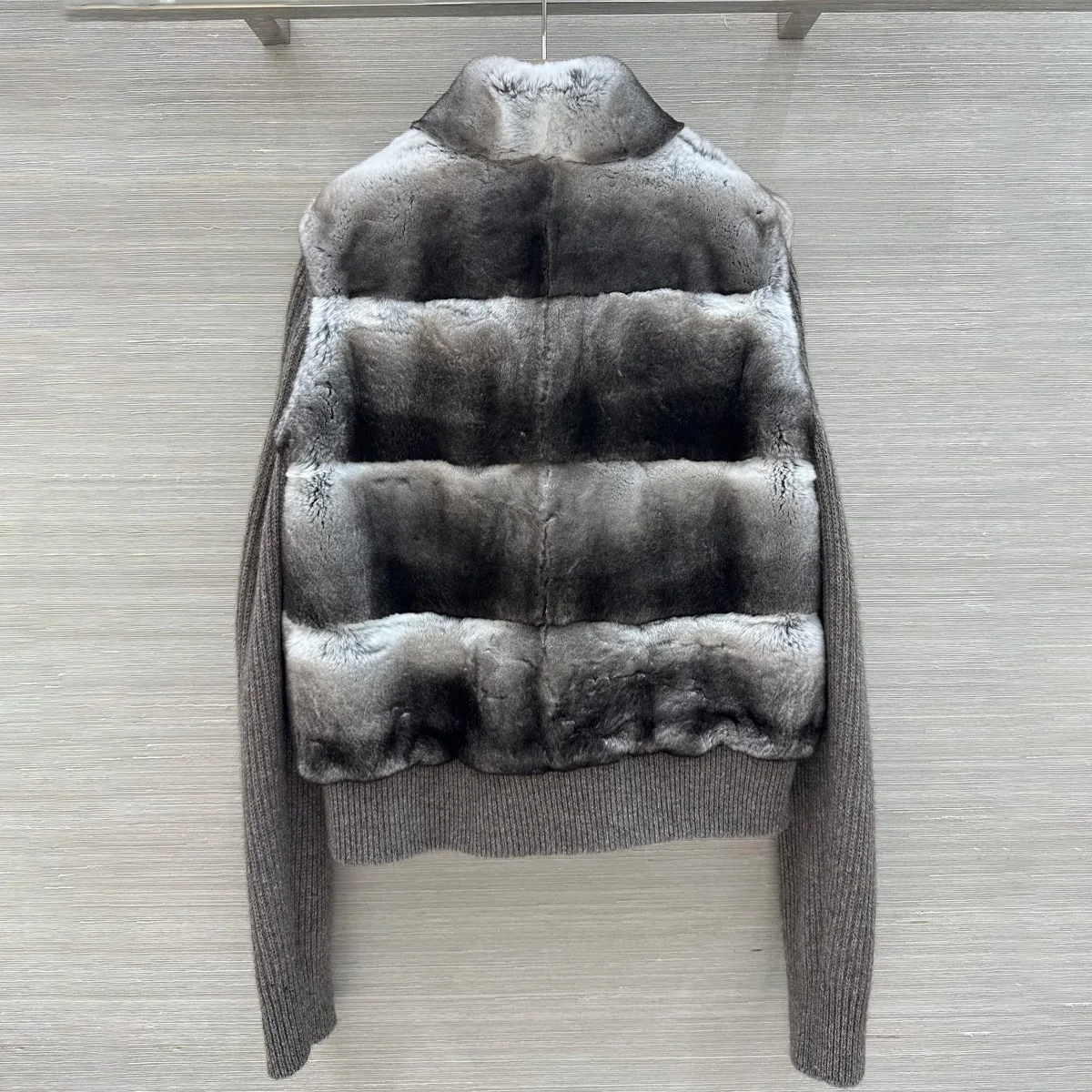 High Quality Plush Knit Sleeve Jacket For Women Stand Collar Gradient Furry Short Coat Warm Winter Outerwear lyt261055