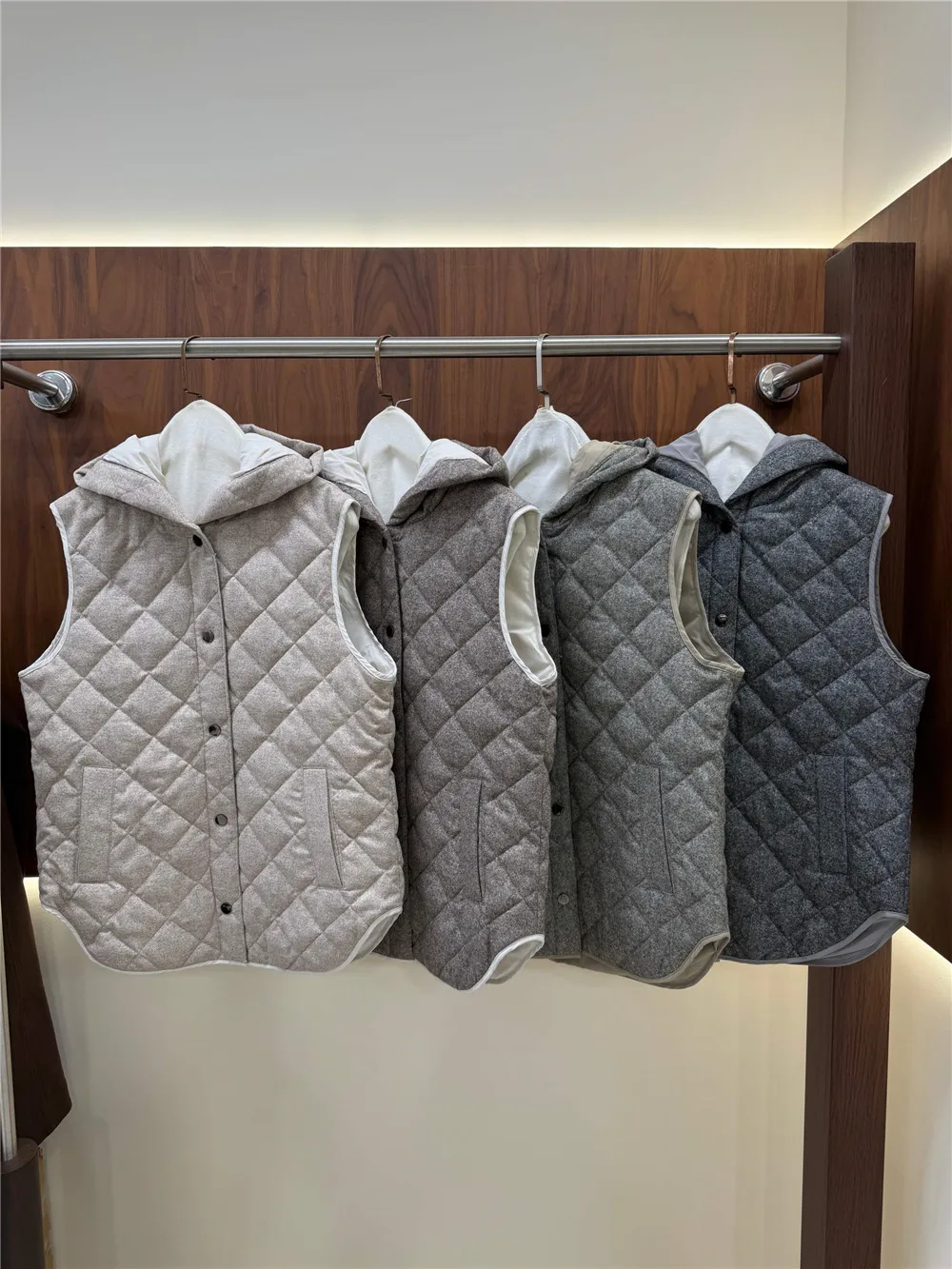 Women's Winter New High-Quality Wool Paneling Hooded Down Vest Jacket