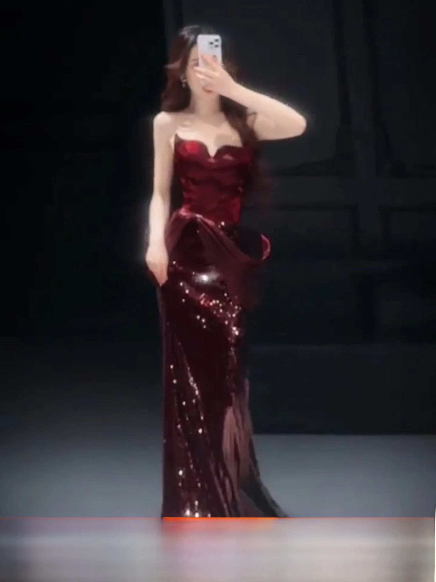 

Bride's Gown Sparkling Sequin Fish Tail Long Evening Dress Elegant Wedding Reception Hostess Answer Banquet Ceremony Dress