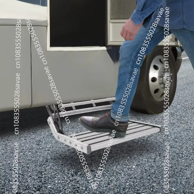 Travel equipment, high-grade aluminum alloy RV folding steps, single RV accessories are sturdy and durable