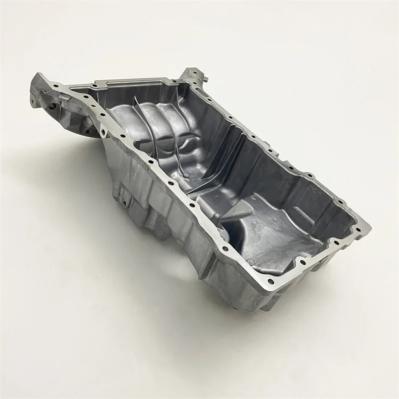 2700107600 Oil Sump Automatic Transmission Oil Pan and Gearbox Oil Pan for  GLA250