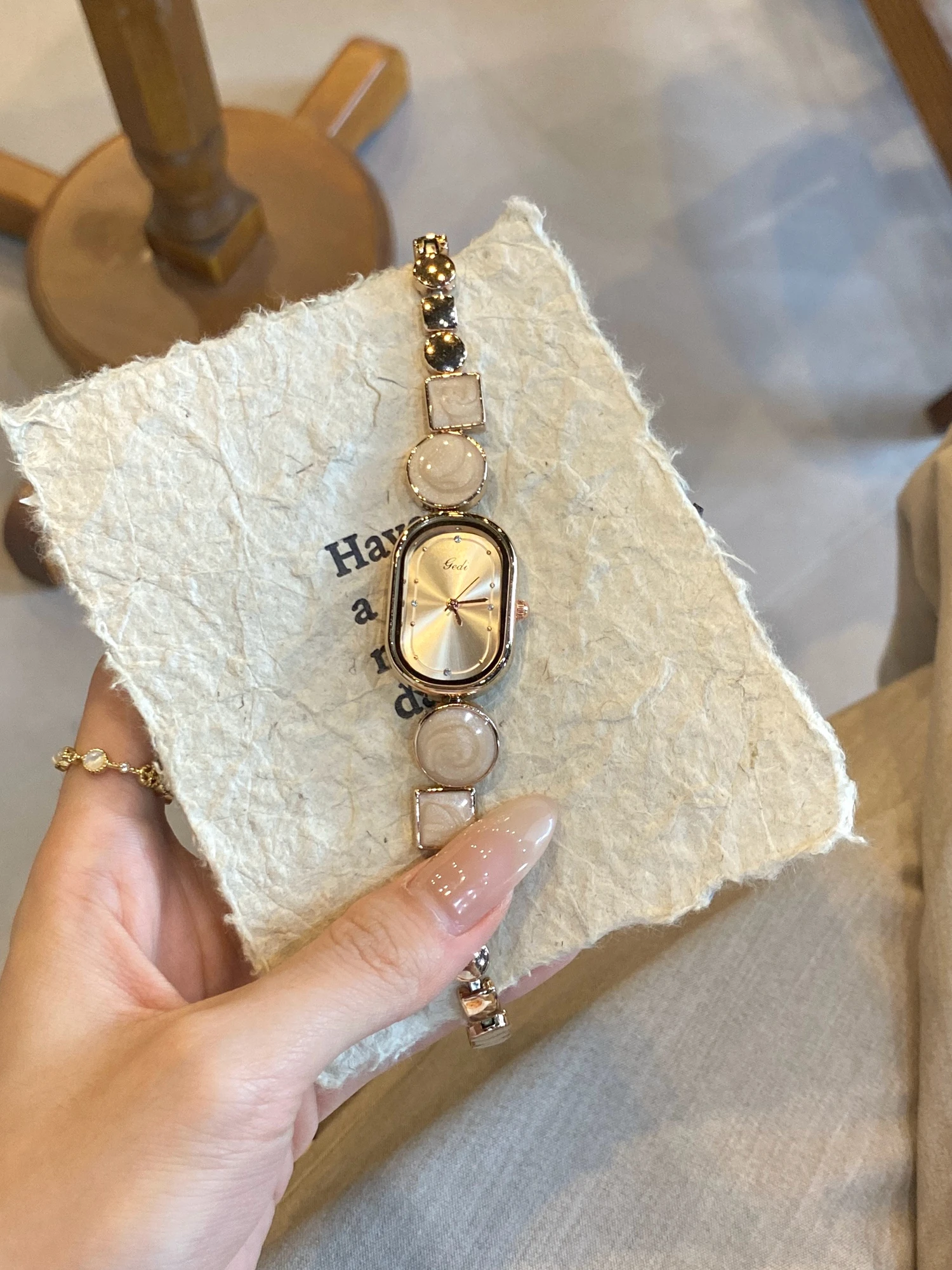 

Women's luxury watch, 2025 new style, women's bracelet watch, women's birthday gift, practical, high-quality watch.