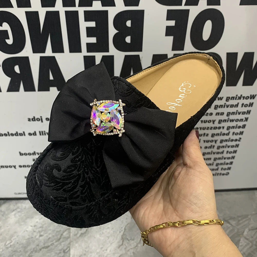 Fashion Women Slippers Plus Size Female Flat Mullers Antislip Casual Summer Women Shoes Rhinestone Women Sandals Designer Shoes