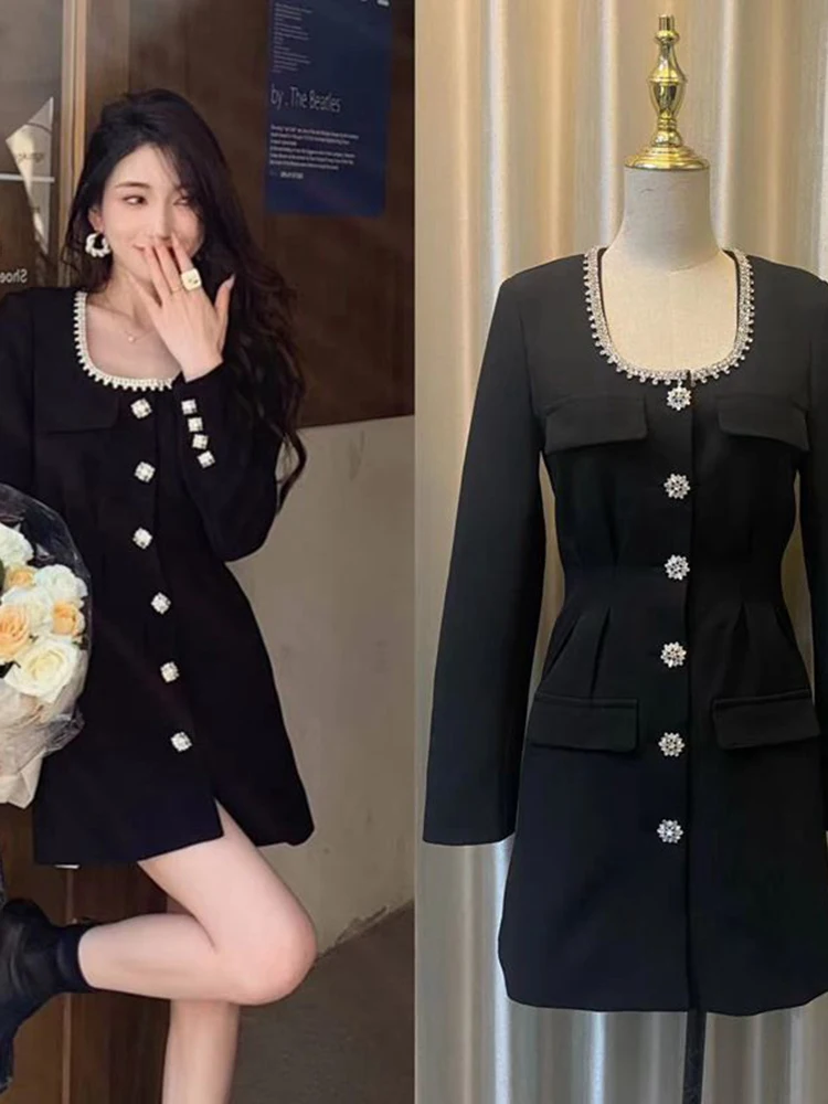 2024 Autumn Womestyle High-end Dress Super Hot Black High Waist Slimming Big Round Neck Long Sleeved Short Skirt