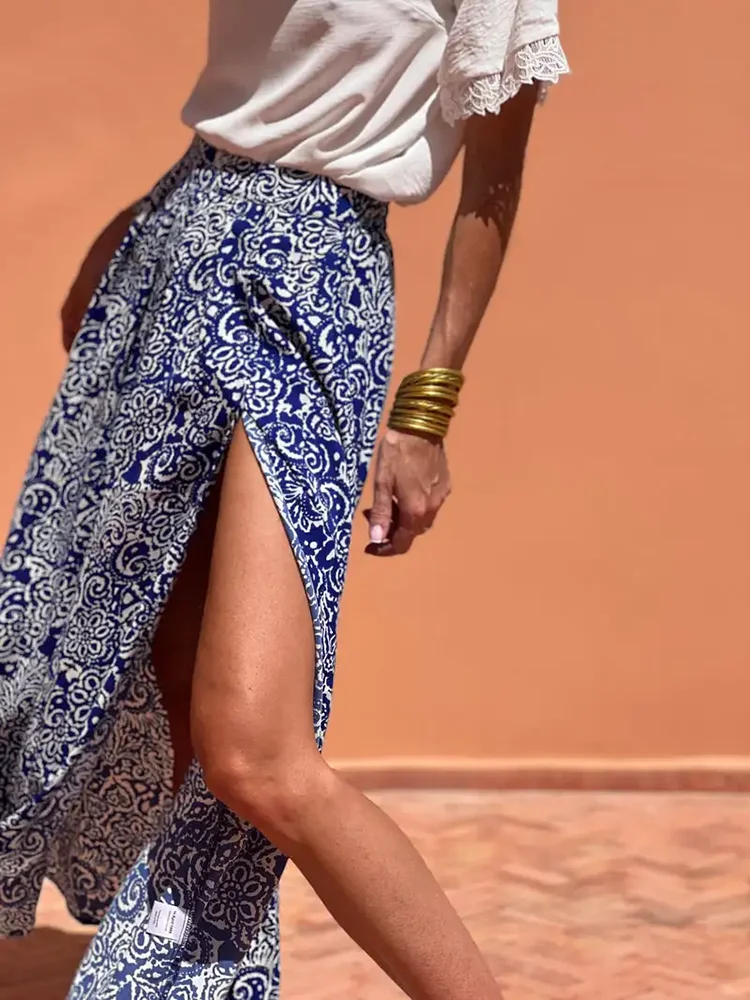 

Bohemian-style women's dress, suitable for daily commuting and beach wear, holiday-style elastic mid-length skirt