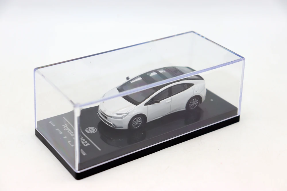 New PARA 1:64 Prius 2023 Diecast Alloy Toy Cars Simulation Model By PARA64 For Collection gift