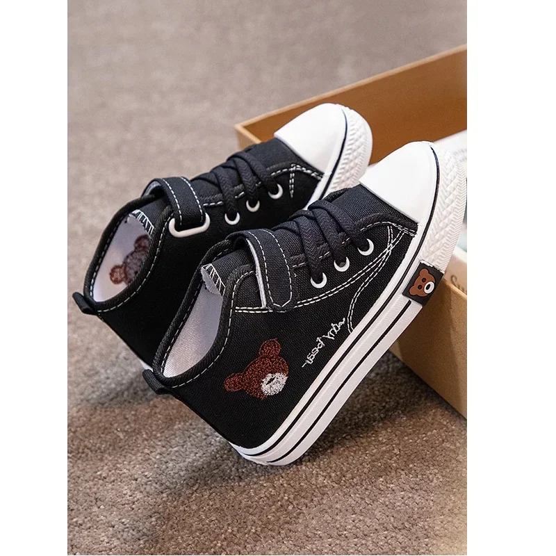 Four Seasons Children\'s New Fashion Canvas Shoes Boys Bear Print Casual Shoes Girls Lace-up Soft Bottom Flat Shoes Kids Sneakers