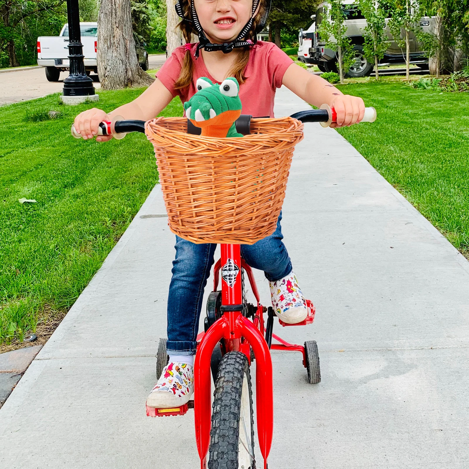 

Small Bike Basket Handmade Natural Willow Wicker Detachable Front Handlebar Bicycle Storage Basket for Outdoor Cycling