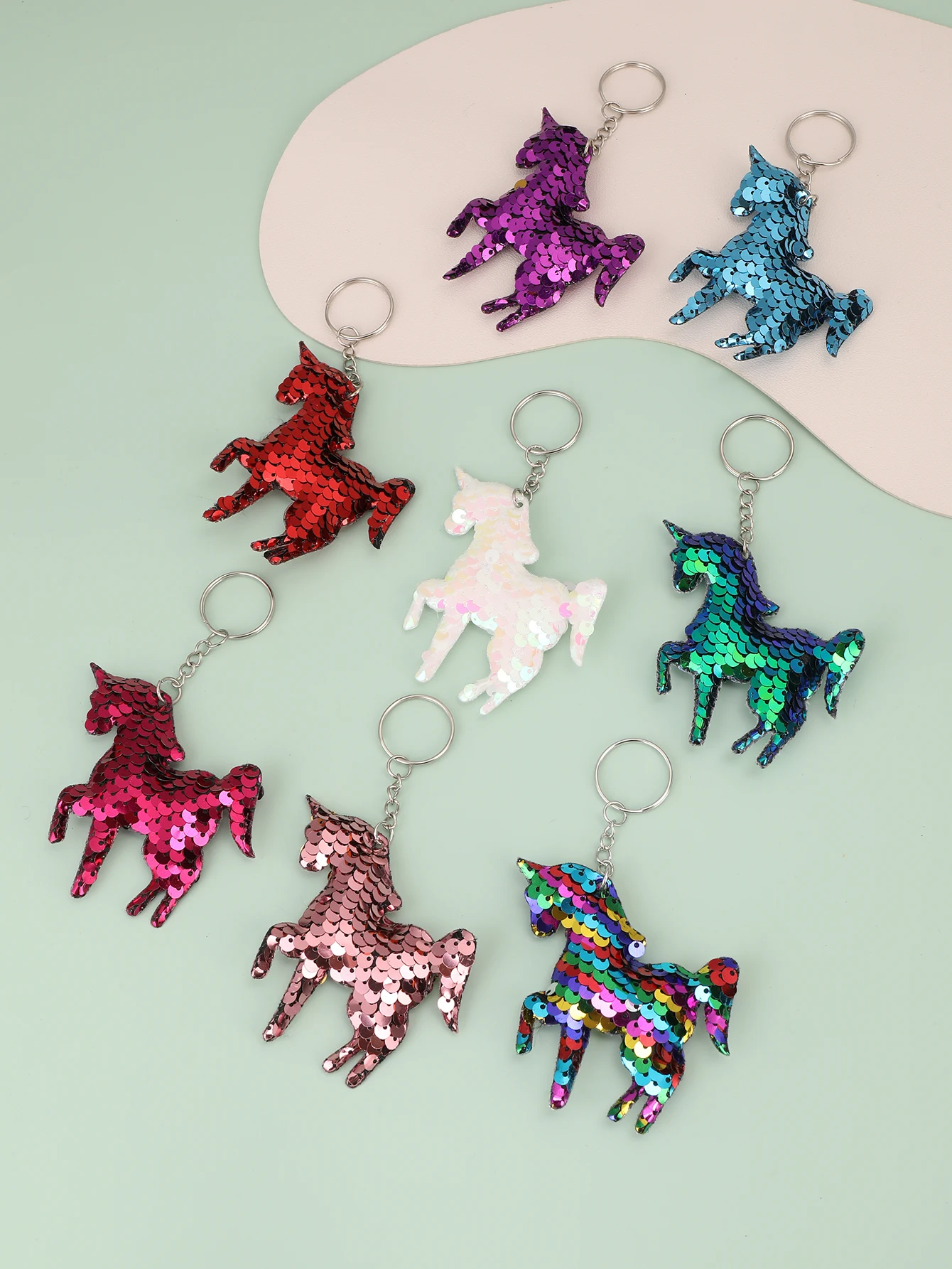 8pcs Cute Horses Glitter Sequins Charm Keychain Fashion Cartoon Colorful Bag Key Chain Ornament Purse Charm Accessories