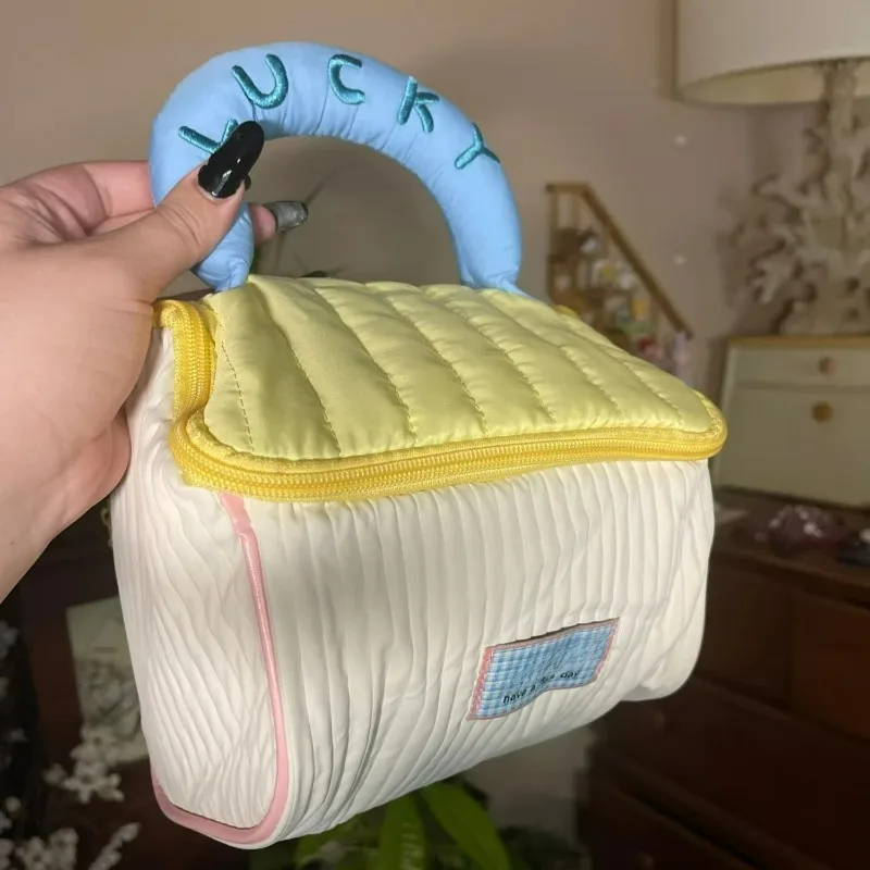 

Lovely House Makeup Bags Large Capacity Toiletry Bags Handheld Cosmetic Bag Skincare Storage Bag Travel Wash Bag for Woman