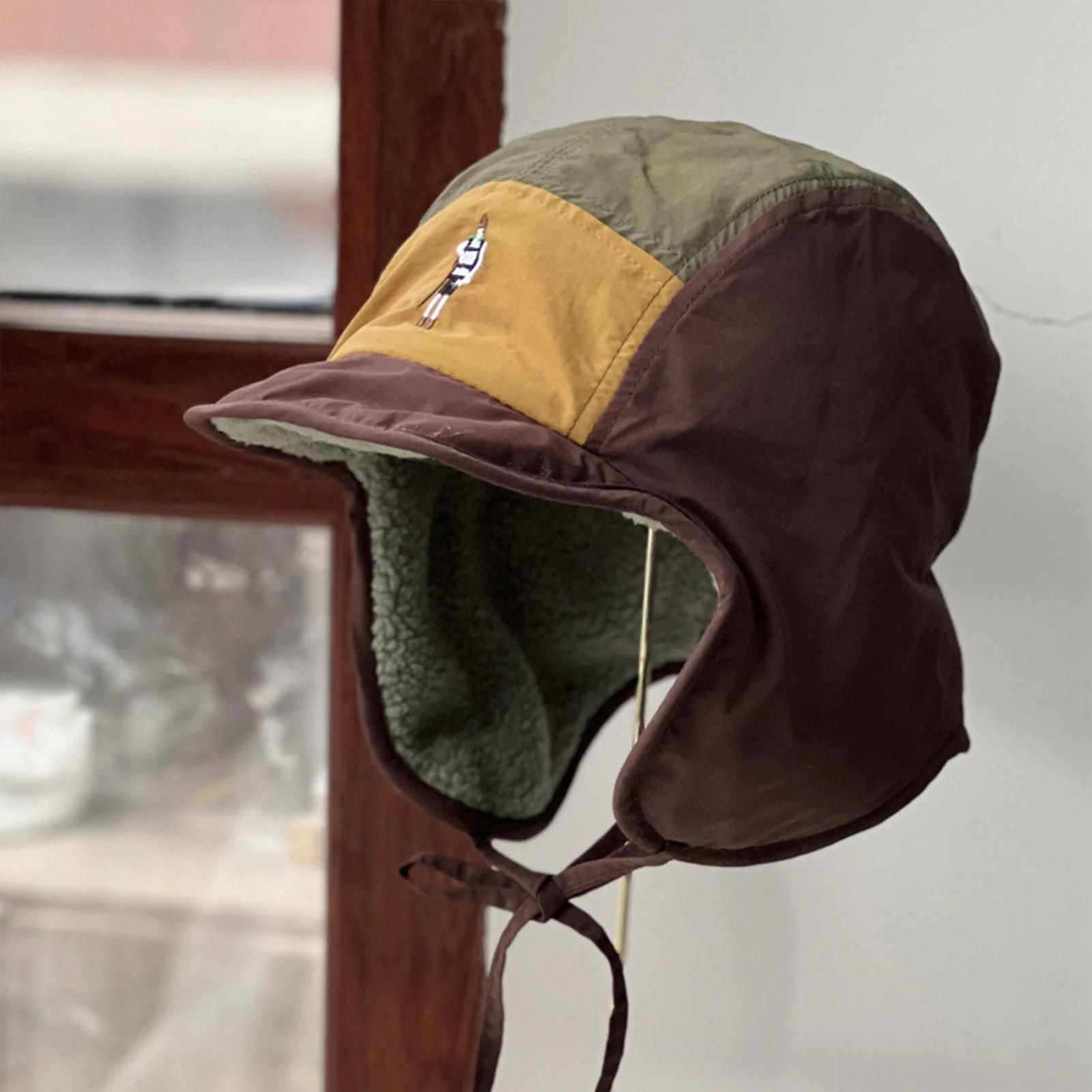 

Thickened Plush Winter Thermal Cap Thickened Windproof Earflap Design Winter Hats for Winter Outdoor Activities