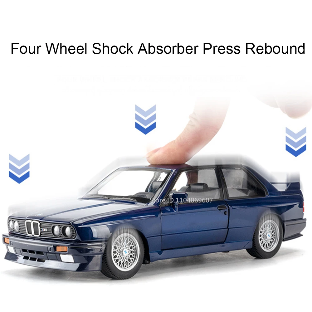 1:24 M3 Modelli di auto giocattolo in miniatura Lega pressofusa Suono Luce Porte aperte Assorbimento degli urti Tirare indietro Mini veicoli per i regali dei ragazzi