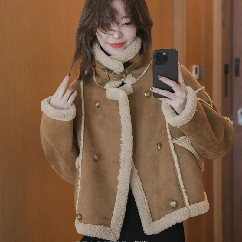 

​ 2025 мотоциклетное пальто из овчины в стиле ретро, свободная зимняя куртка для женщин, отделка из искусственного меха, утолщенная подкладка, доступна ​