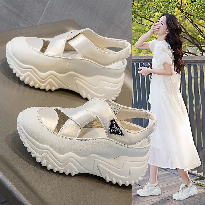 

Women's Summer 2025 Dad Shoes Hollow out Toe-Covering Sandals Breathable Thick Bottom Fashionable Casual Trendy Footwear