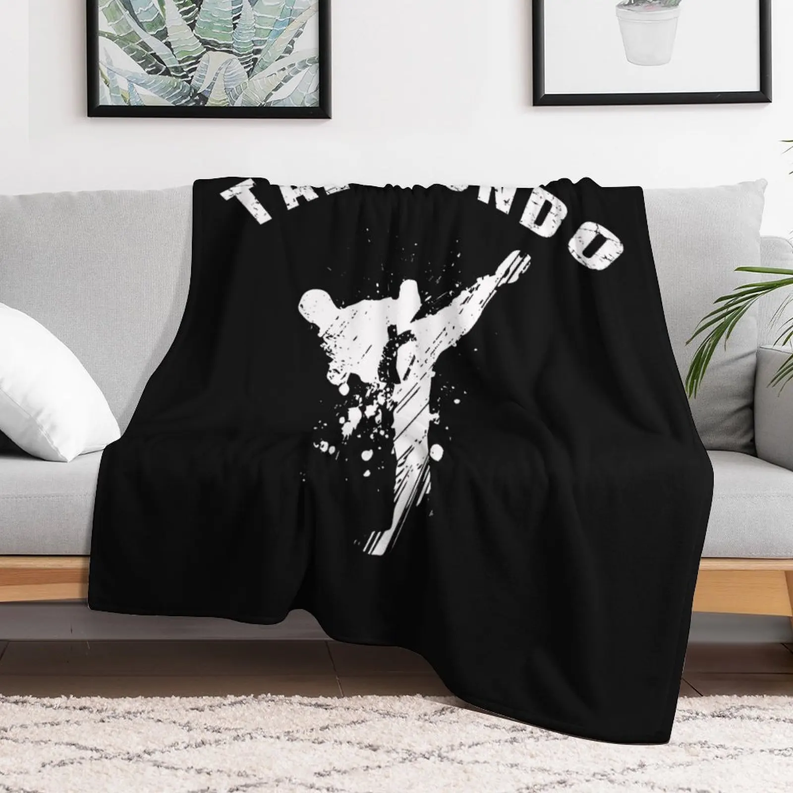 Taekwondo ??? Throw Blanket Fashion Sofas Travel Sofa Flannel Fabric Blankets